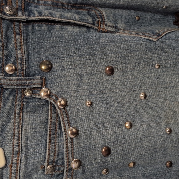 CANDIES Vintage Denim Skirt w/ Studs And Tiered Eyelet & Lace Fabric Junior's 7 - Picture 2 of 9